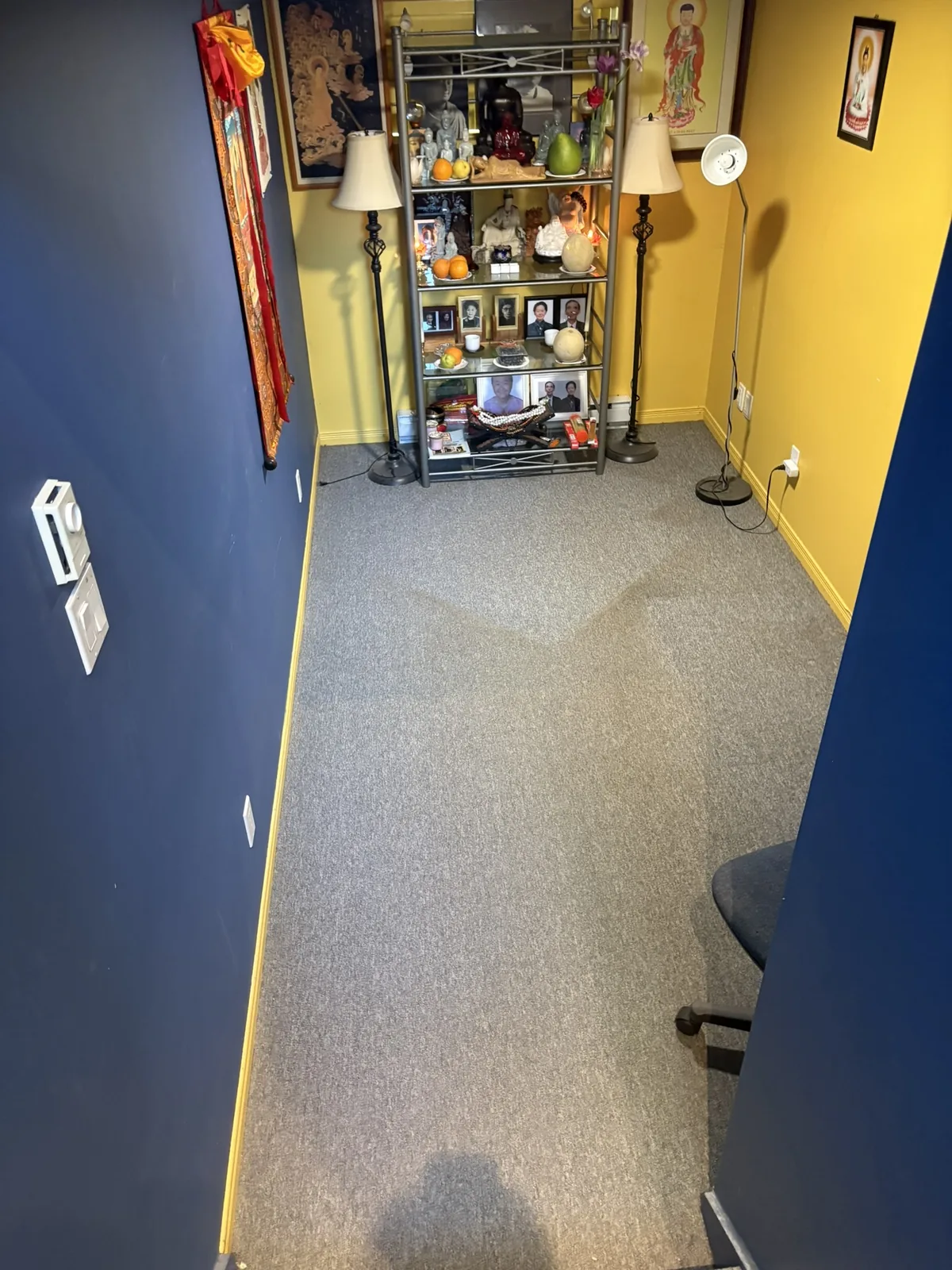 Plancher et finition intérieure à Laval avant les travaux de Hotte Construction Inc.