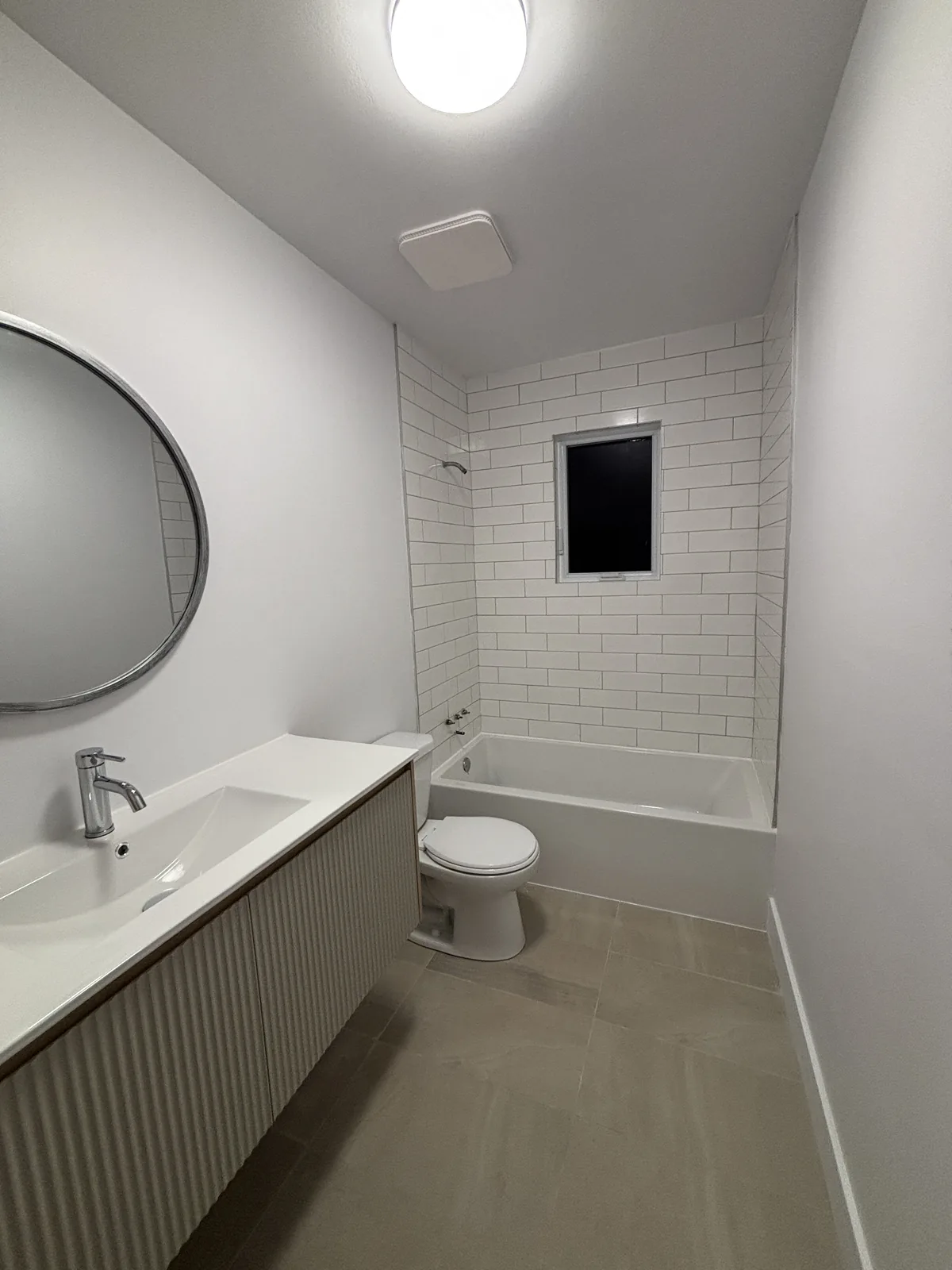 Salle de bain à Saint-Jérôme après les travaux de Hotte Construction Inc.